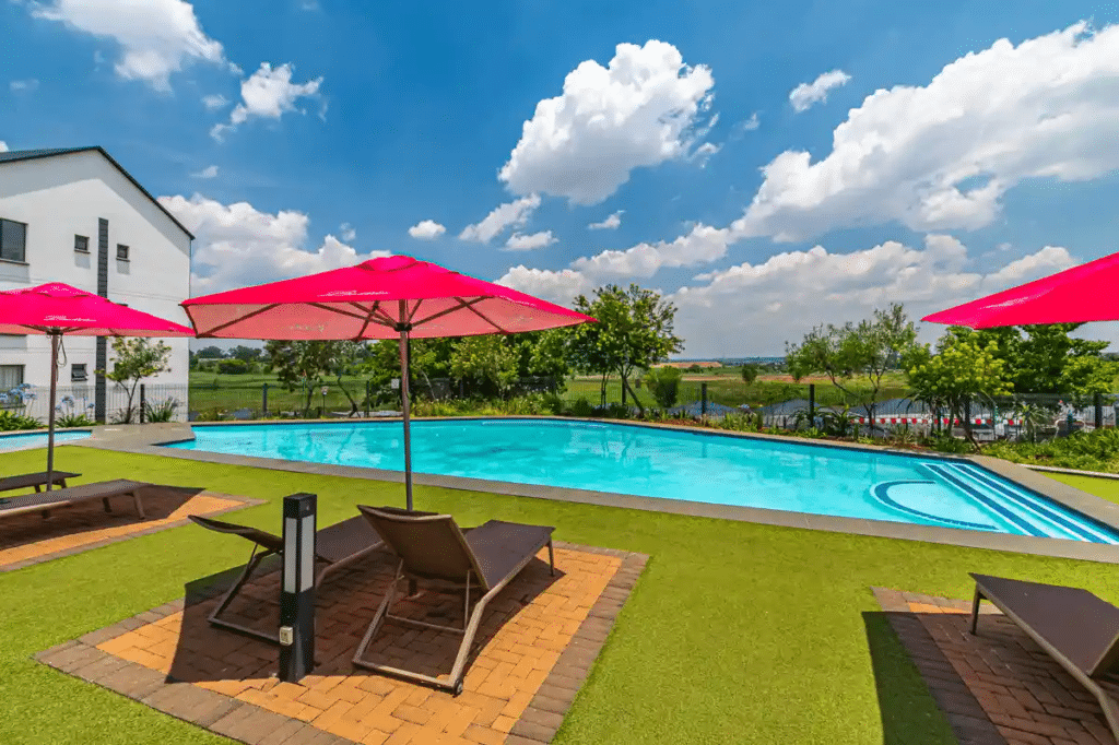 2 Bedroom Apartment To Rent in Greenpark Lifestyle Estate — photo 8