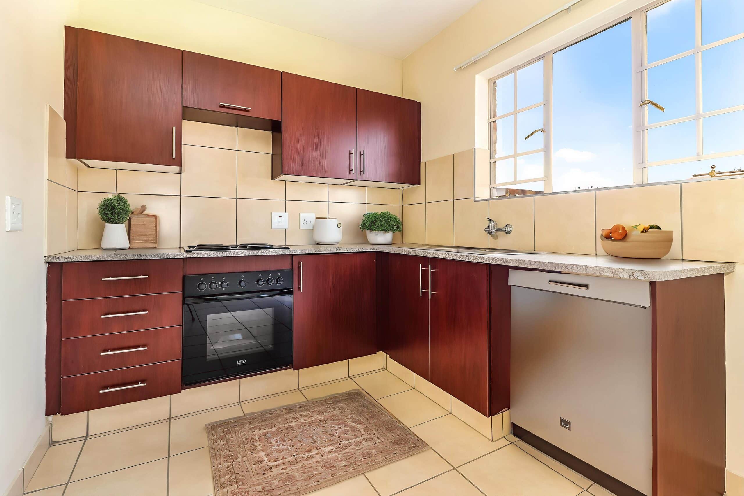 3 Bedroom Apartment To Rent in Annlin — photo 2