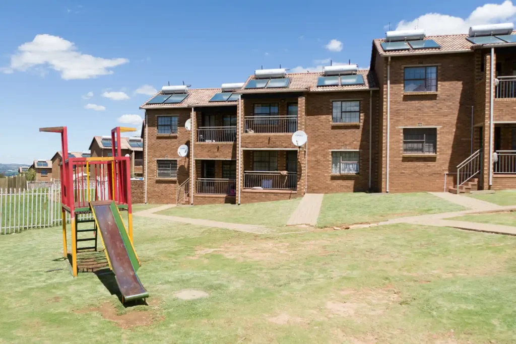 2 Bedroom Apartment To Rent in Meredale — photo 7