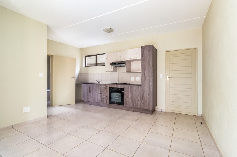 1 Bedroom Apartment To Rent in Kierland Skye